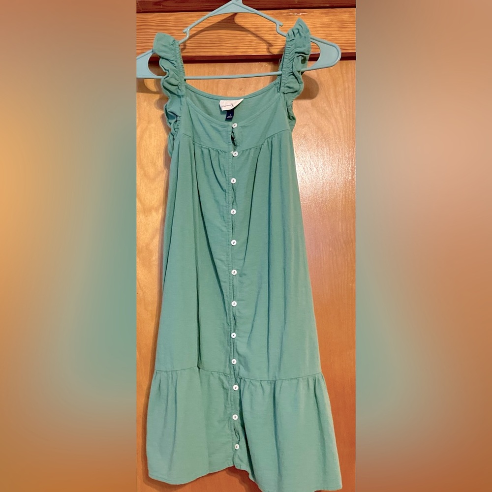 Universal Thread green button down the front dress. Knee length. Size M